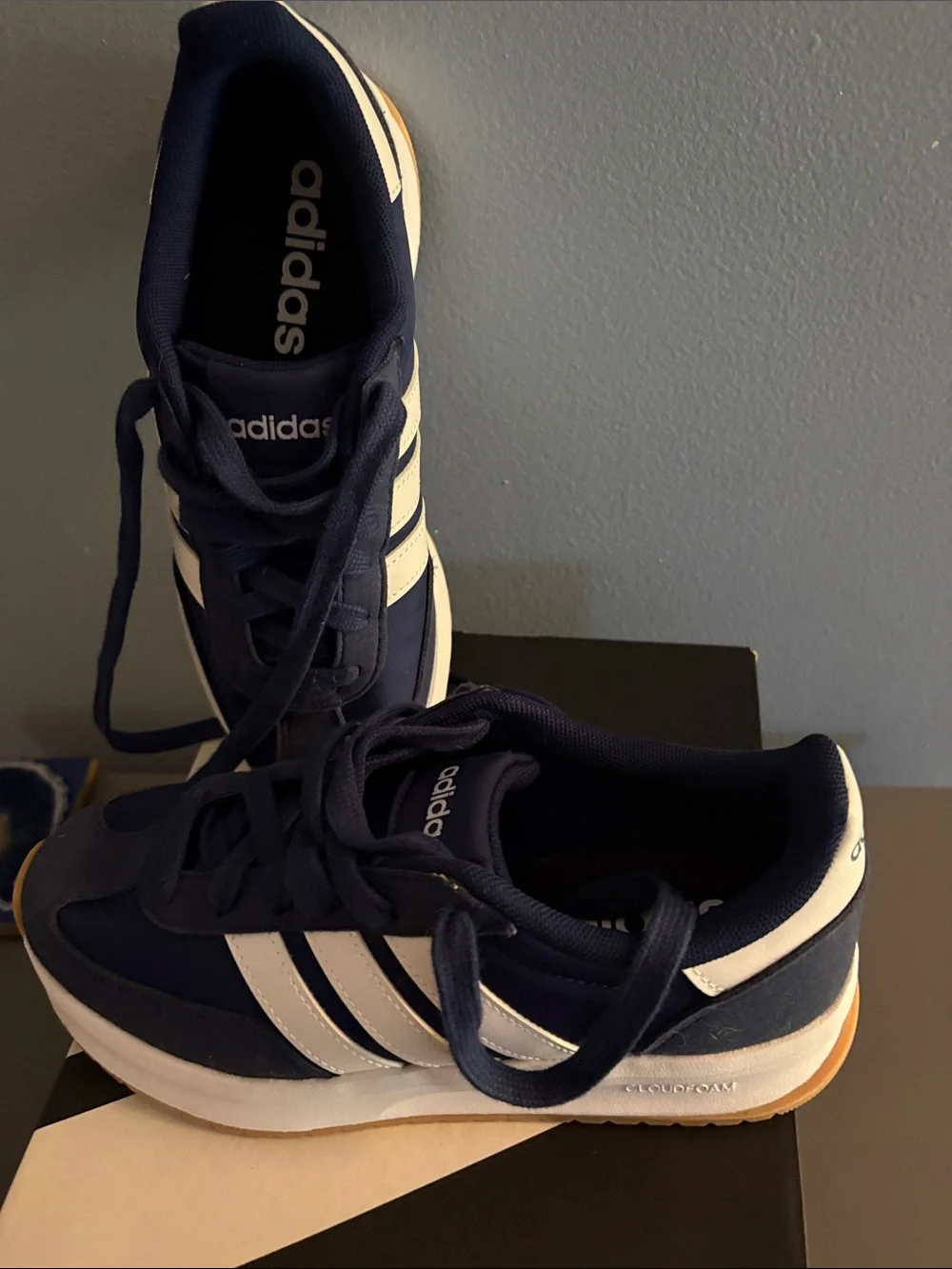 Boys Size 4 “GO Run” Adidas Navy Blue -Lace New just tried on